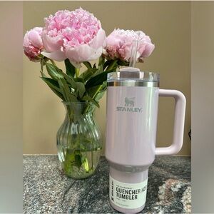 Stanley Quencher H2.0 Tumbler 40oz- Aster- June 2024